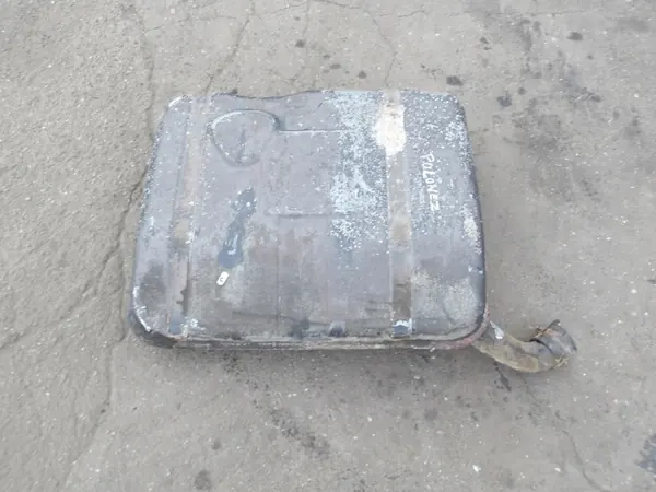 Depósito combustible Polonez OEM ZBIORNIK PALIWA - Usado image 3