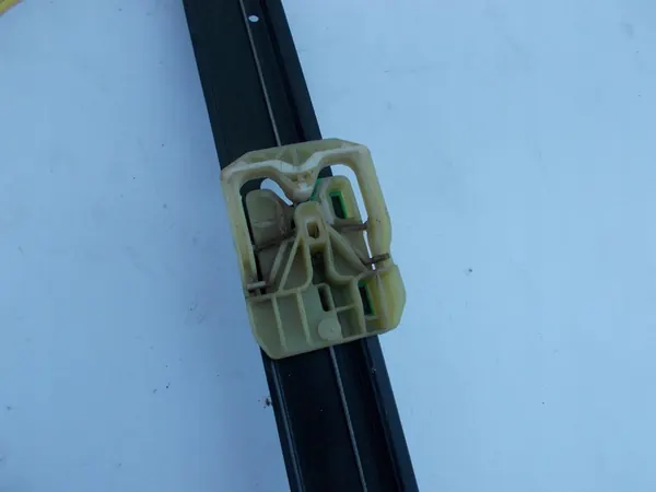 Elevador de vidro dianteiro direito Skoda Octavia III 5E0837462B image 5