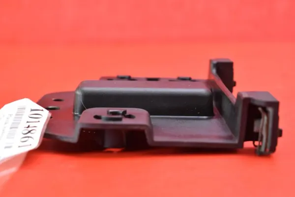 Tesla-tutkan kiinnike OEM 1045993-00-C Model S 2012-2020 image 5