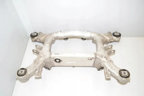 BMW 7er Hinterachse OEM 33316861096 - Gebraucht image 2