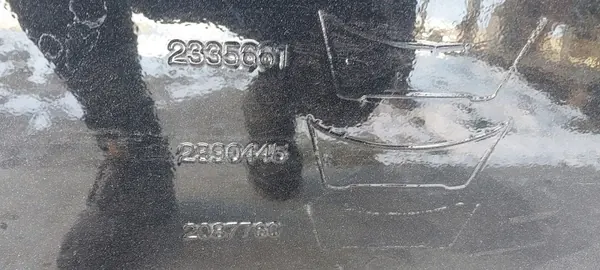 Déflecteur de toit Scania OEM 2335661 - État utilisé image 3