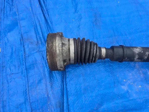 Höger framaxel VW Passat B8 3Q0407272BR image 2