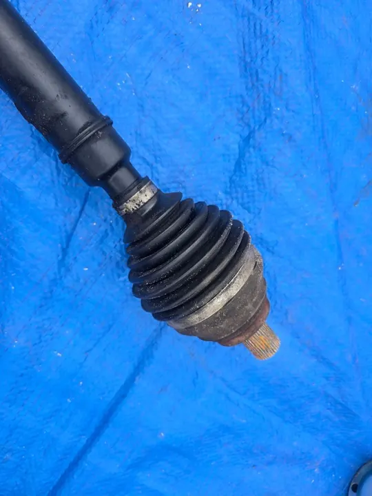 Höger framaxel VW Passat B8 3Q0407272BR image 3