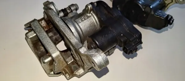 Mitsubishi Eclipse Cross Outlander Elektrische Bremssattel Hinten image 8