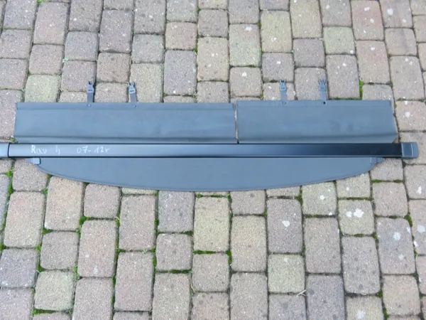 Toyota OEM 7378621 Kofferbakrolgordijn voor RAV4 2007-12 image 2
