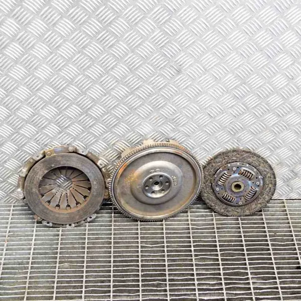 Conjunto de embreagem Hyundai Tucson 1.6L 4110026150 image 2