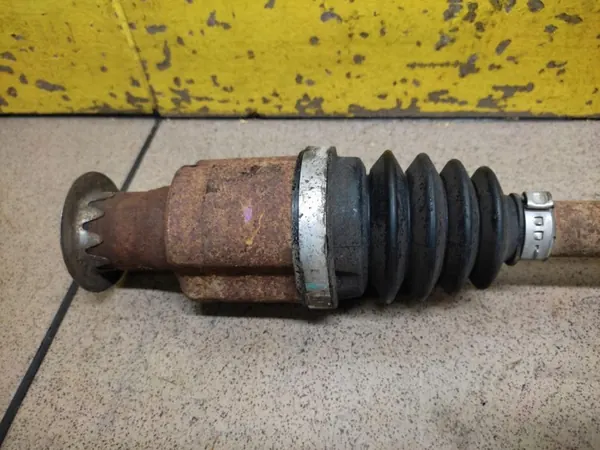 Dacia Logan 1.4 Höger Främre Halvaxel 8200985007 image 2