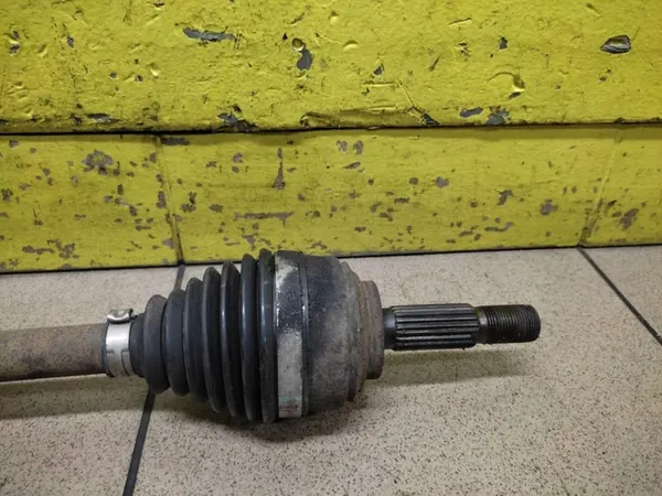 Dacia Logan 1.4 Höger Främre Halvaxel 8200985007 image 4