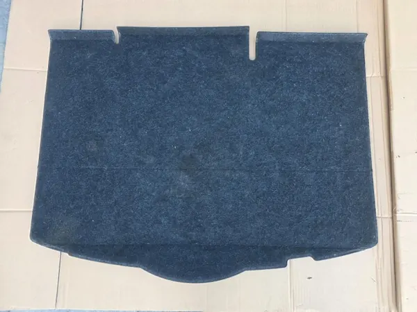 Alfombrilla de maletero OEM 64771-0D150 para Yaris III image 2