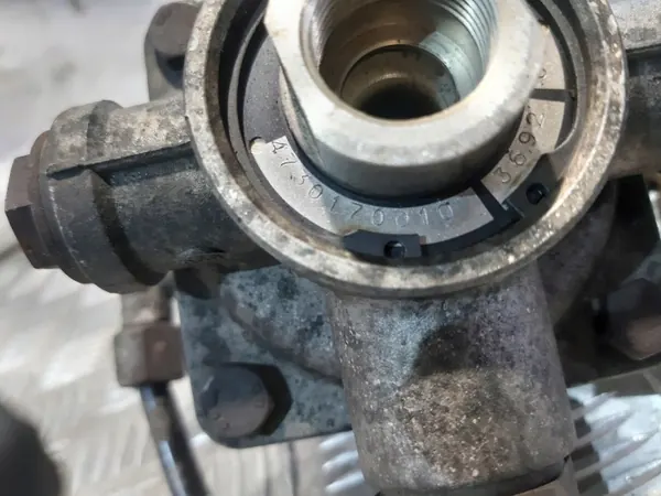 Wabco perävaunun ohjausventtiili OEM 4730170010 3692 image 3