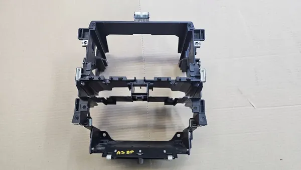 Cadre Radio 2 DIN Audi A3 8P OEM 8P0858005D image 2