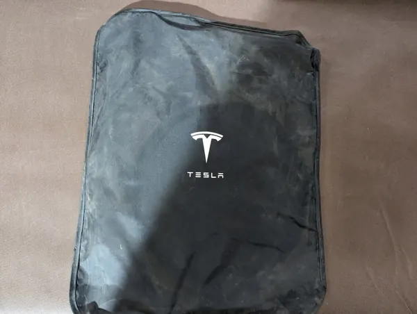 Pare-soleil avant Tesla Model X OEM 1105964-00-Z image 2