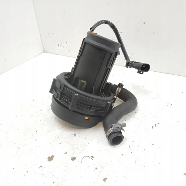 Pompe à air secondaire Maserati Coupe OEM 72247204 image 9