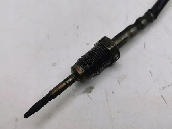 Avgastemperatursensor BMW 7 F01 F02 F03 F04 2009 OEM 7805606 image 3