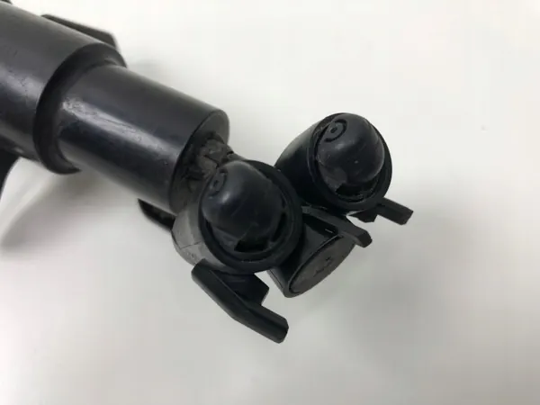 Lave-phare Skoda Octavia Mk2 OEM 1308600027 image 3