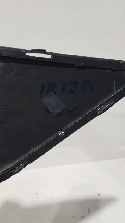 Grille de ventilation avant OEM 6J0853667B Seat Ibiza IV image 3