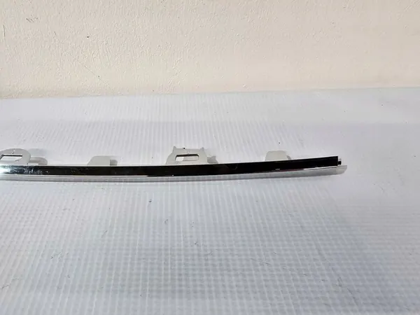 Skoda OE 3V0853551A krominen puskurin lista image 5