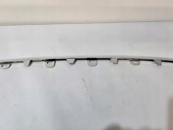 Skoda OE 3V0853551A krominen puskurin lista image 7