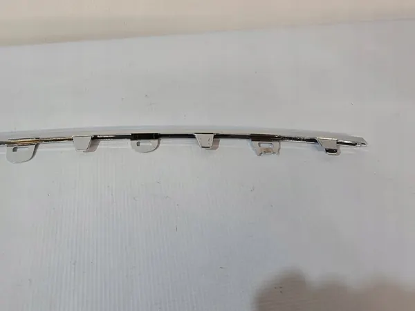 Skoda OE 3V0853551A krominen puskurin lista image 8