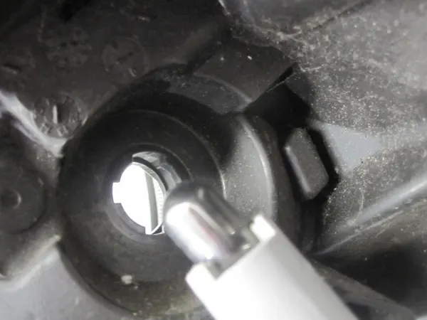 Farol dianteiro esquerdo NISSAN JUKE I F15 14r OEM image 6
