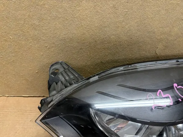 Vasen etuvalaisin Renault Twingo II Lift image 2