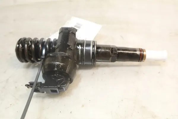 Inyector OEM 0414720037 para Seat Ibiza III 6L image 4