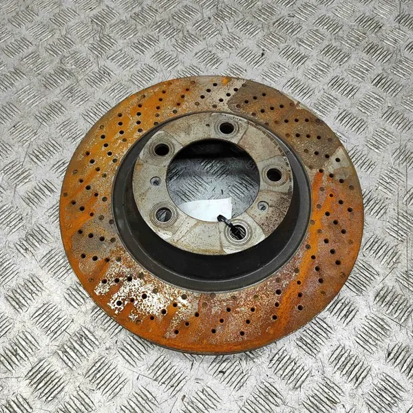 Porsche 991 C2S/4S/Boxster Spyder Remschijf image 2