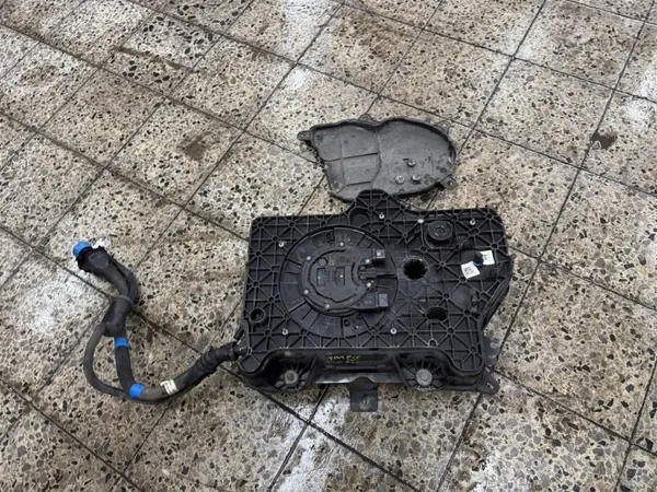 AdBlue-säiliö + Pumppu OEM 172A29767R Renault Trafic IV image 3