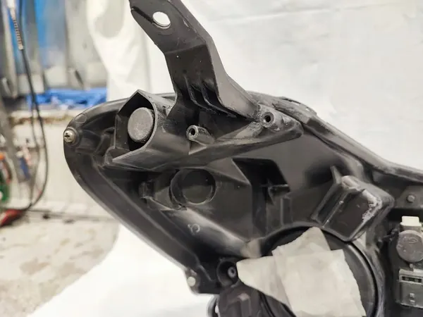 FARO IZQUIERDO TOYOTA YARIS III image 8