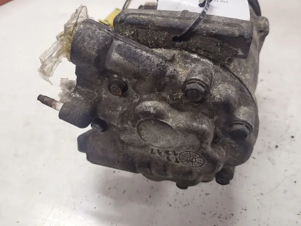 Compresseur de climatisation PEUGEOT 407 SW 1.6L diesel image 4