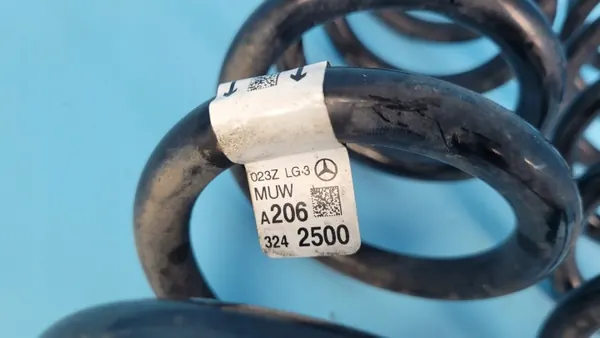 Ressorts Suspension Arrière Mercedes W206 C220 OEM A2063242500 image 3