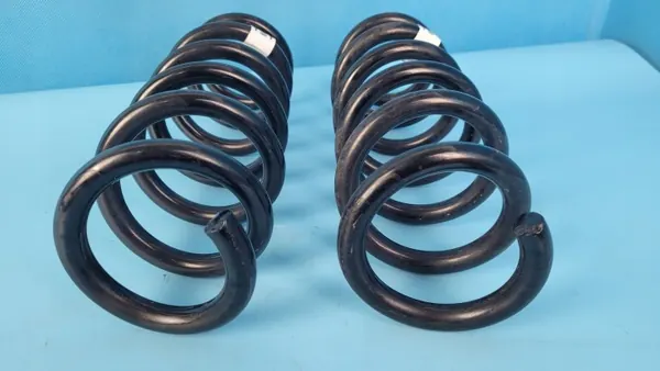Ressorts Suspension Arrière Mercedes W206 C220 OEM A2063242500 image 5