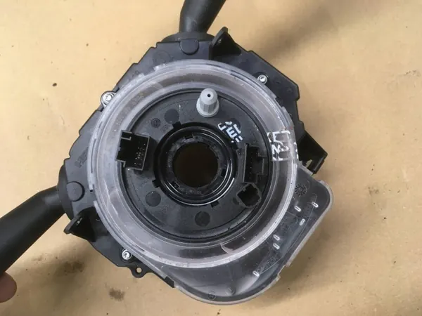 Interruptor Fiat Ducato 2023 OEM 07357592960 - Usado image 3