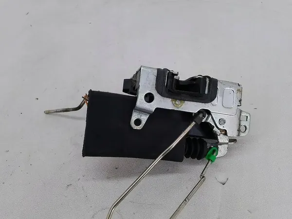 Vänster Framdörrslås Dacia Sandero I 8200735225 image 4