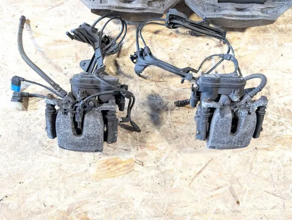 Jeu de disques et étriers frein Mercedes-Benz S W222 OEM 20B40108 image 10