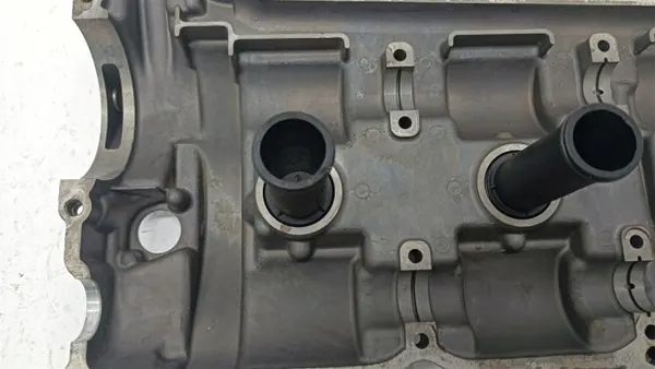 Bouchon de couvre-soupape Porsche OEM 9961041073R - Occasion image 5