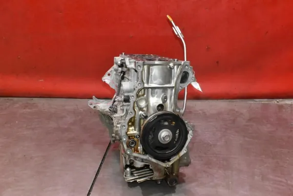 Motorblock Nedre Del OEM mamAUTO-1049283-2NR Toyota Yaris image 5