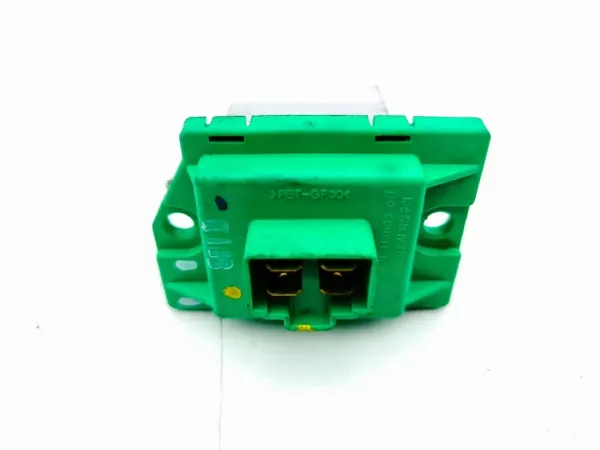 Relé ventilador calefacción Tesla PBTGF30 - Pieza OEM image 6