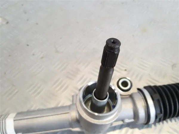 Lenkgetriebe OEM 95518046 für Opel Corsa E image 8