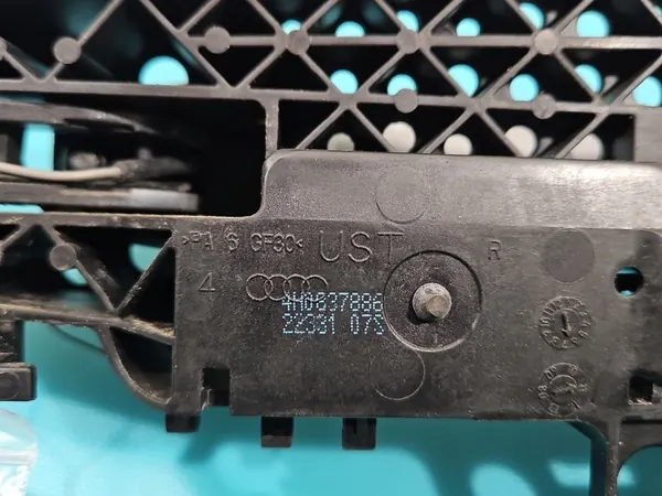 Oikea Etu Ulko-ovi Kahva Audi A8 D4 4H image 5