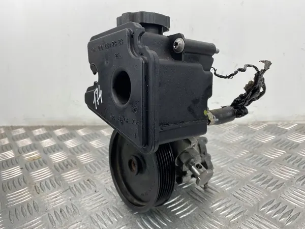Servostyrningspump Mercedes-Benz C W204 A0054666501 image 4