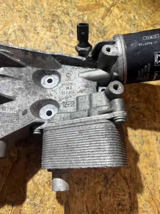 Ölfilterbasis OEM 06J903143R für Audi A3 II 8P image 3