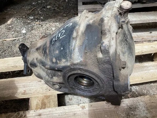 Rear Differential Mercedes-Benz C W203 124351836 image 3
