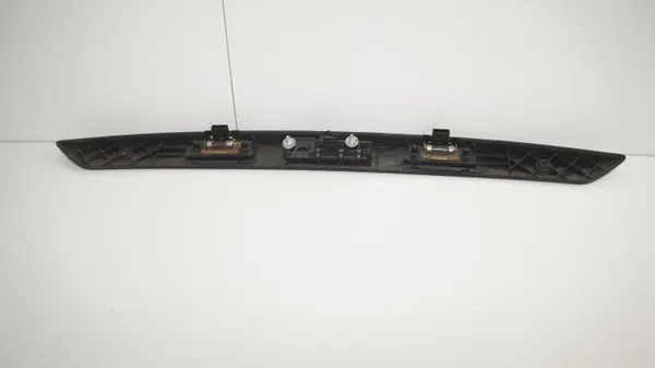 OEM 360189888 Moldura Portón VW Tiguan 07-11 image 4
