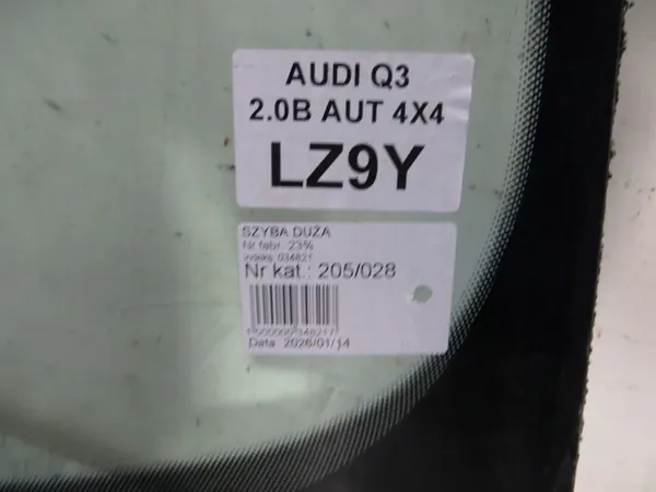 Audi Q3 8U Frontscheibe OEM 205/028 - Gebraucht image 6