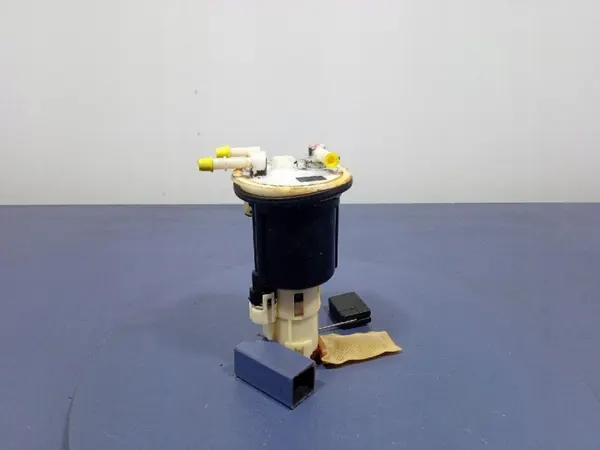 Pompe à carburant Suzuki OE OEM Ambit-986241- Occasion image 3