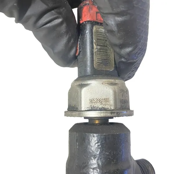 Injectorenrail Ford Focus C-MAX 1.6 HDI image 4