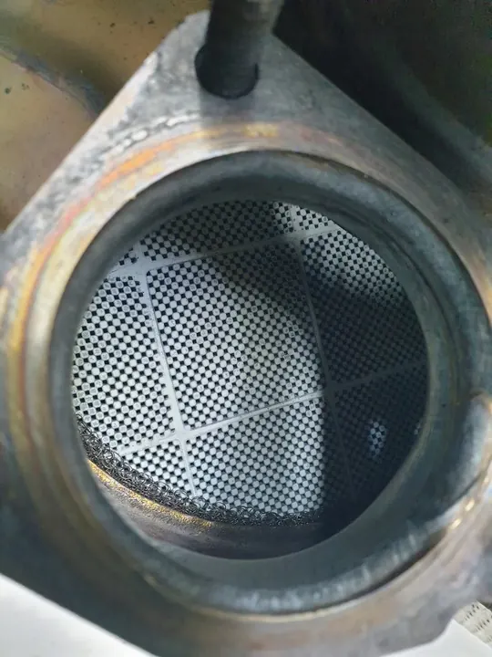 Catalyseur Audi A6 C7 2.0 TDI 190 CV OEM 04L131601T image 8