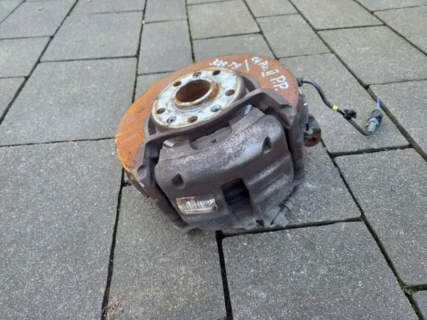 OEM PEUGEOT 308 T9 C4 PICASSO II 1.6 HDI Voorrechter Draagarm image 3