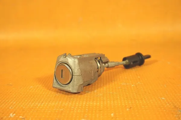 OEM 81c837167 Audi Q2 Kuljettajan Oven Lukon Lisäosa image 4